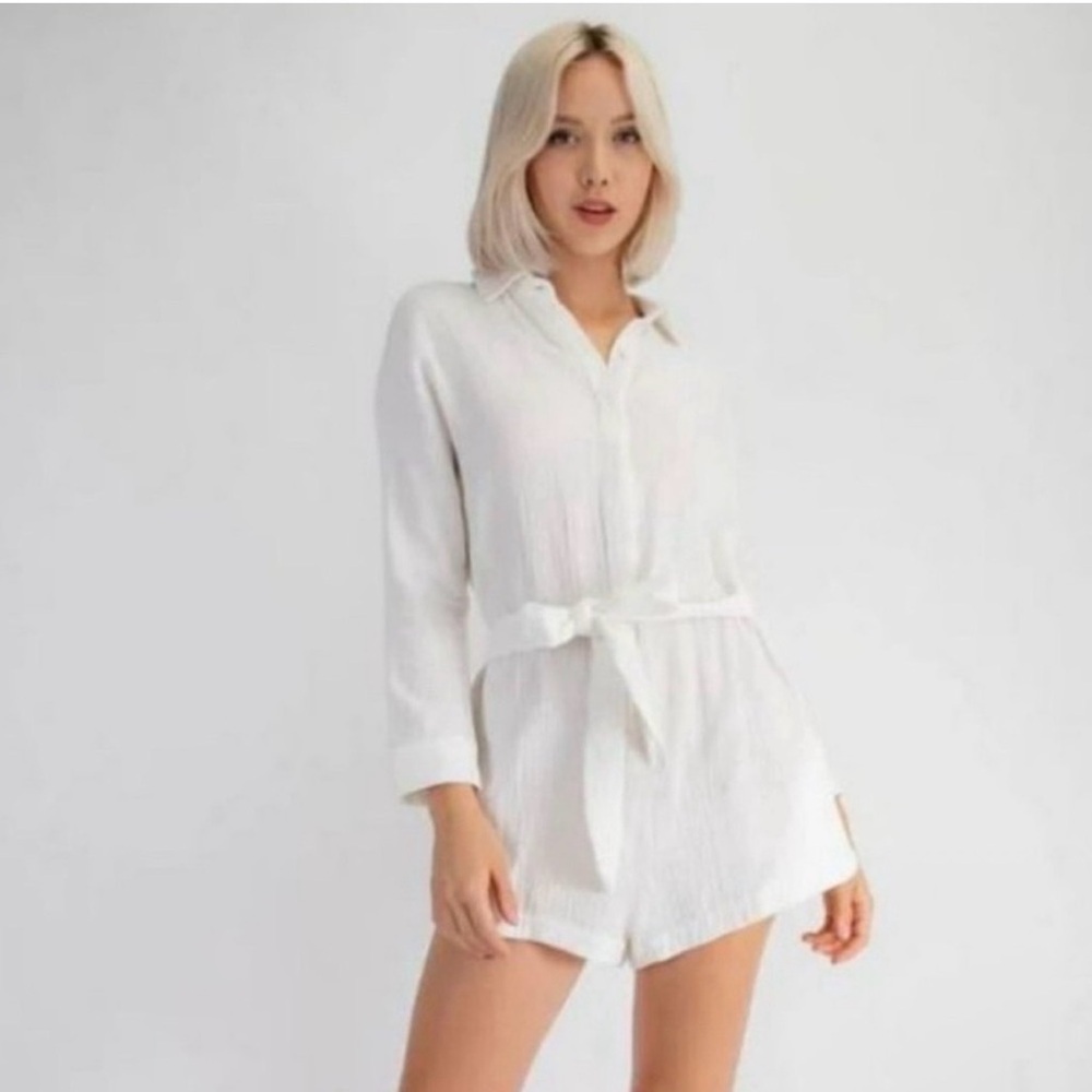 Edit by nine  NWOT White Long Sleeve Romper